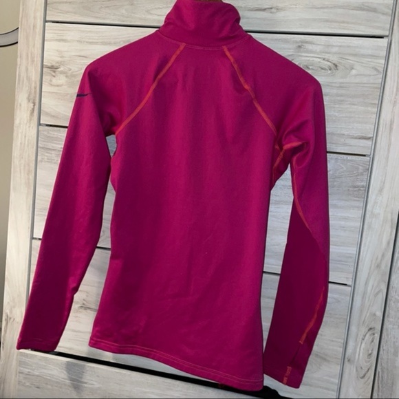 Nike pro fitted top - Picture 8 of 9